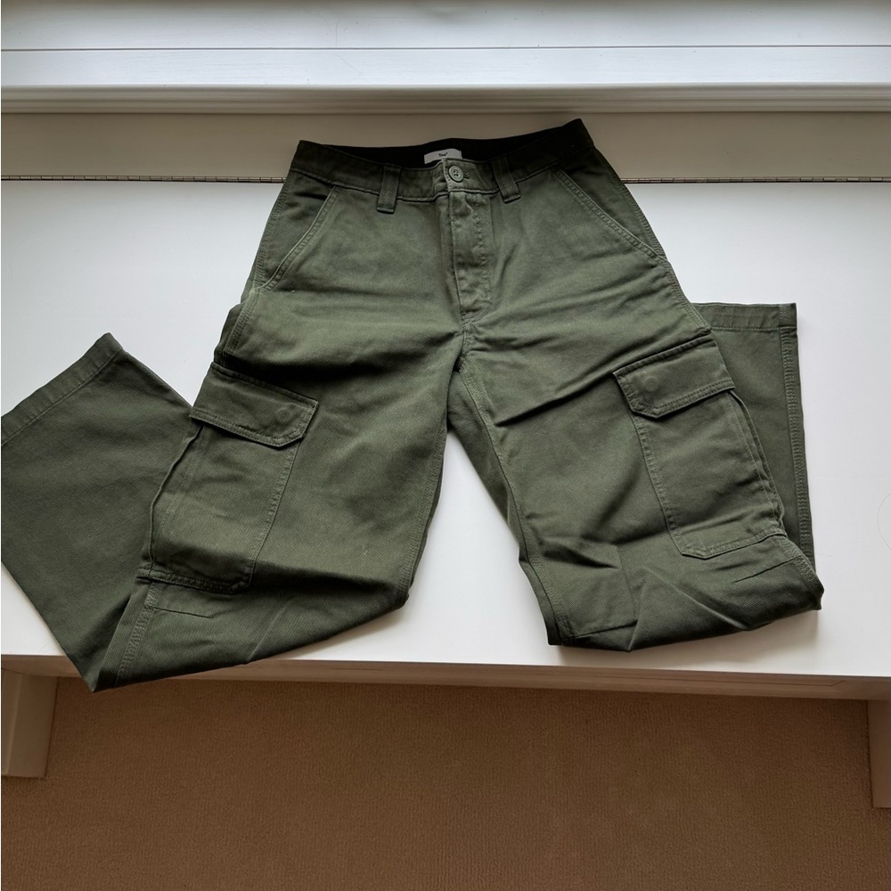 TNA Green Cargo Pants, Size 2
